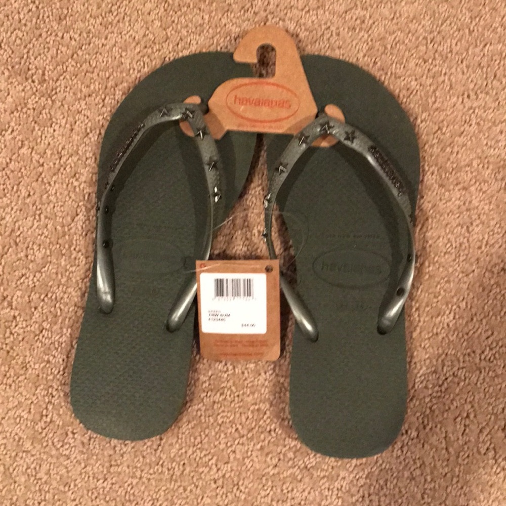 NWT Havaianas Army Green Flip Flops Size 7/8W